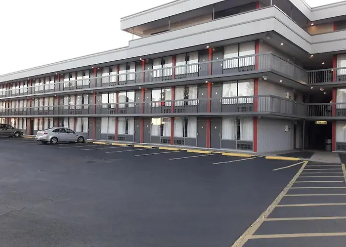 Clarion Pointe University/Expo